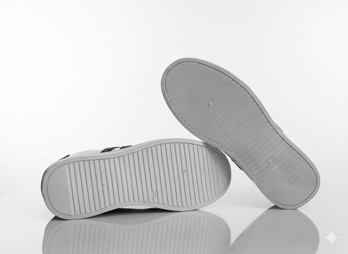 White sneakers with black stripes, Sole
