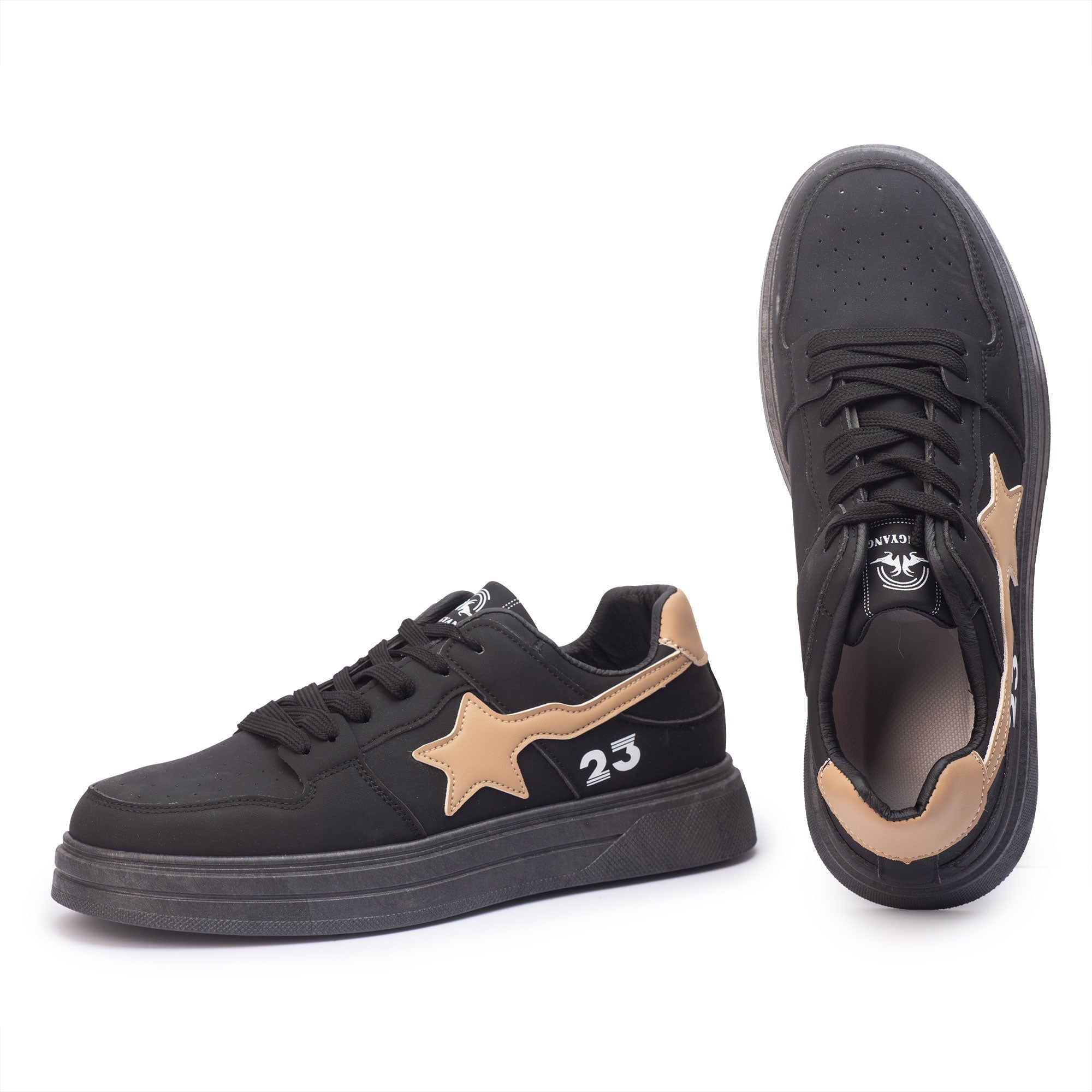 Dynamic Comfort – Men’s Sports Shoes with Maximum Grip