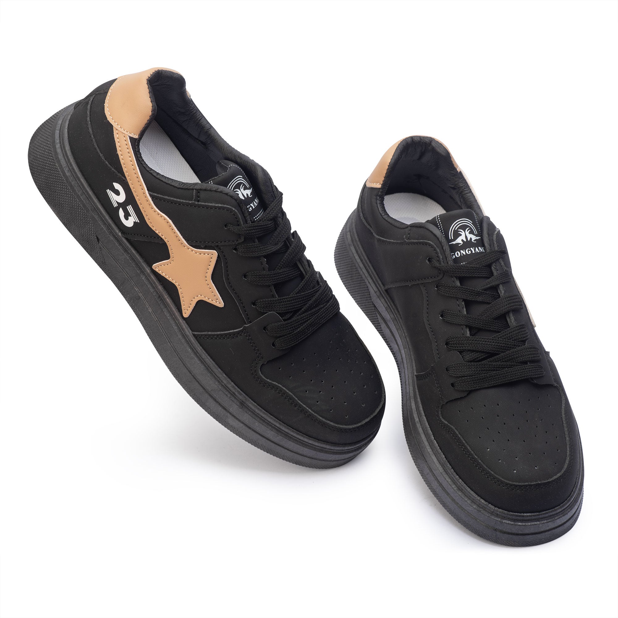 Dynamic Comfort – Men’s Sports Shoes with Maximum Grip